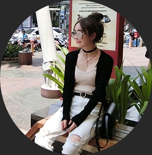 เสื้อคลุม กระดุมด้านหน้า ผ้ายืดหยุ่น มีกระดุม 4เม็ด แขนยาว สีดำ
