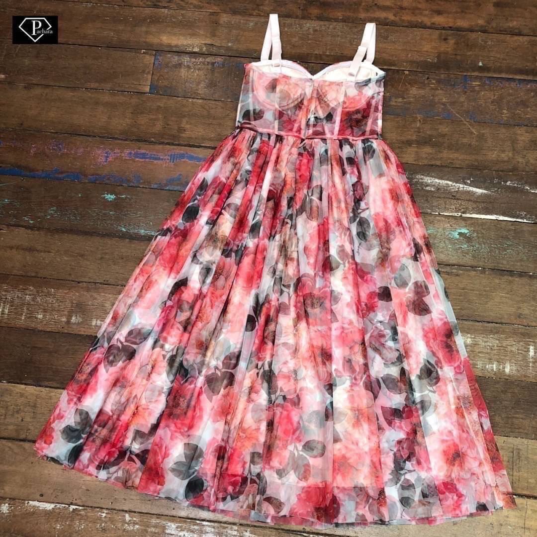 เดรสแฟชั่น เดรสลูกไม้ตาข่ายลายดอกกุหลาบสีชมพูแดง เนื้อผ้าลูกไม้ตาข่ายเนื้อนิ่มเกรดพรีเมี่ยม