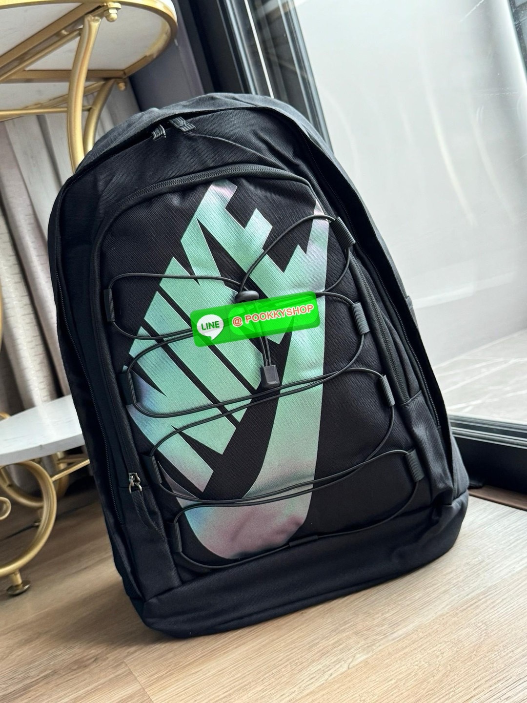 Nike HAYWARD 2.0 backpack BA5883 men กระเป๋าเป้ NIKE Hayward 2.0 ดีไซน์ชิคๆที่สะพายไปได้ทุกที่ พร้อมช่องใส่ของขนาดใหญ่จะใส่ของไปทำงานหรือเข้าเรียนก็ลงตัว วัสดุPolyester มีช่องใส่ของเปิด-ปิดด้วยซิปหลายช่องใช้งาน บุนุ่มที่สายสะพายและด้านหลังเพิ่มความสบาย ใช