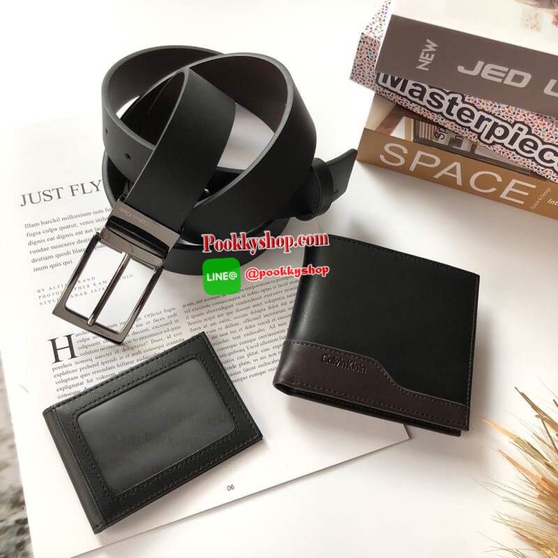 Calvin Klein Leather Belt & Wallet Set เซตสุดคุ้ม ซื้อ 1 ได้ ถึง 3 จะมอบเป็นของขวัญหรือใช้เองก็แนะนำเลยค่าา อุปกรณ์ : มาพร้อมที่ใส่บัตร + ที่เจาะรูเข็มขัด + ถุงกระดาษแบรนด์ + กล่องแบรนด์ + ห่วงเข็มขัด