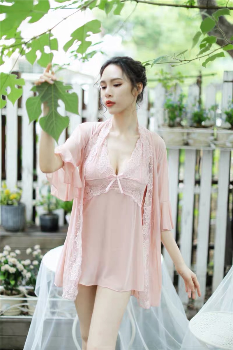 เซ็ทชุดคลุมนอน เซ็ดชุดนอน สายเดี่ยว+ชุดคลุมนอน ซีทรูสีนูทพีช แต่งลูกไม้ สวย หรู งาน เซ็กซี่มากๆคะ สำเนา