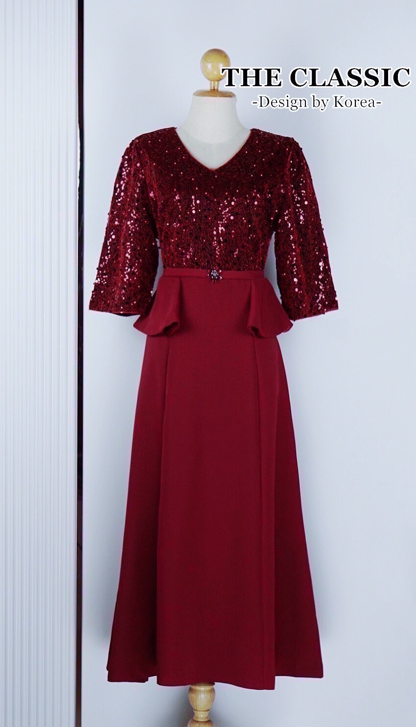 เดรสแฟชั่น เดรสยาวออกงานเอวระบาย ช่วงบนใช้ผ้าเนื้อดี ปักเลื่อมระยิบระยับประกายทั้งตัว