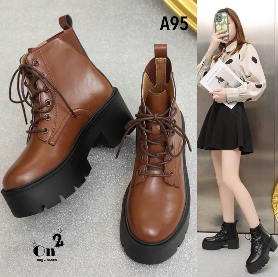 ลุคสนามบินออกบ้านทั้งทีรองเท้าต้องไม่ธรรมดาคร่า บูทส้นตึก เที่ยวเขา แค้มป์ปิ้งเดินป่า เช็คอินรีสอท หรือคาแฟ่สวยๆฟิวเมืองนอกเกร๋ๆ ถ่ายรูปสวยมากกและที่สำคัญบูทคู่นี้สวยแมทช์กับชุดได้ง่ายมากๆค่ะ