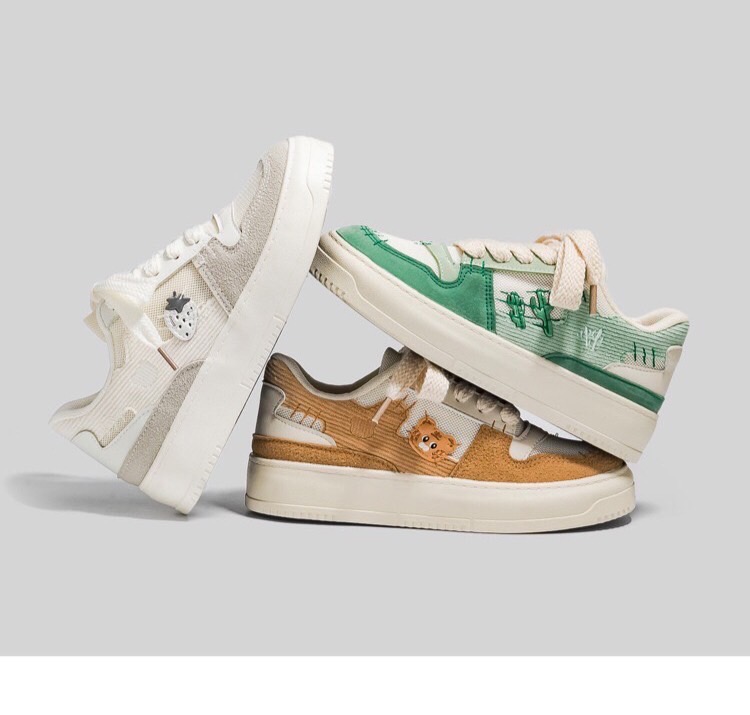 พร้อมส่งคะ รองเท้าผ้าใบ สไตล์เกาหลีมาใหม่ สวยยืน1 🥇มาแล้วจ้า ทรงสวยอย่างดี งานเกร๋เรียบหรูดูแพง ตัวนี้ห้ามพลาด ใส่สบายจะแมตช์กับกางเกง👖หรือกระโปรง👗ก็ได้ค่ะ แม่ค้าคอนเฟริม ห้ามพลาดเลยจ้าตัวนี้แนะนำ อย่าช้ารีบเลย