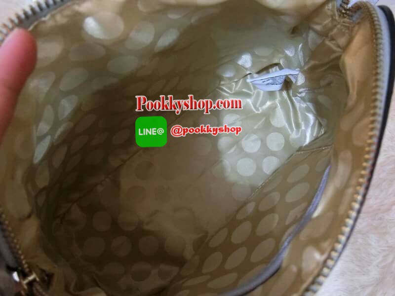 KATE SPADE CEDAR STREET MANDY แบรนด์ดังจากอเมริกาสุดฮิต กระเป๋าขนาดน่ารัก สะพายข้าง หนัง saffiano ภายในลายสวยเก๋สีทองเรียบหรู ทรงแข็งอยู่ทรง MUST HAVE!!