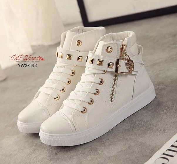 สินค้าพร้อมส่ง รองเท้าผ้าใบหุ้มข้อนำเข้าเสริมส้น ผ้าแคนวาส ส้นPU ประดับแถบซิปสีทองรูปหัวกระโหลก ด้านข้างมีเทปเมจิกเทปใส่ง่าย ดีเทลสวยเก๋ไม่ซ้ำใครค่ะ