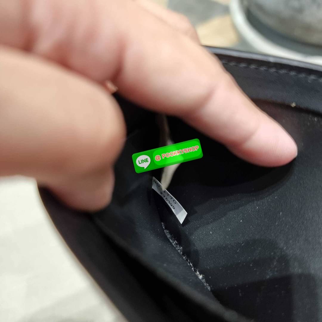 COACH F75399 COMPACT ID WALLET IN VARSITY LEATHER WITH BELT MIX GIFT BOX SET Set สุดคุ้ม!! ลิมิเต็ด!! สำหรับหนุ่มๆ ที่จับคู่เซ็ทกระเป๋าสตางค์รุ่นยอดฮิต และเข็มขัดหนัง pepble มาใน package Coach gift box คุ้มค่ามากๆ กระเป๋าสตางค์หนังวัว สวย นิ่มไปอีก ยังไม่