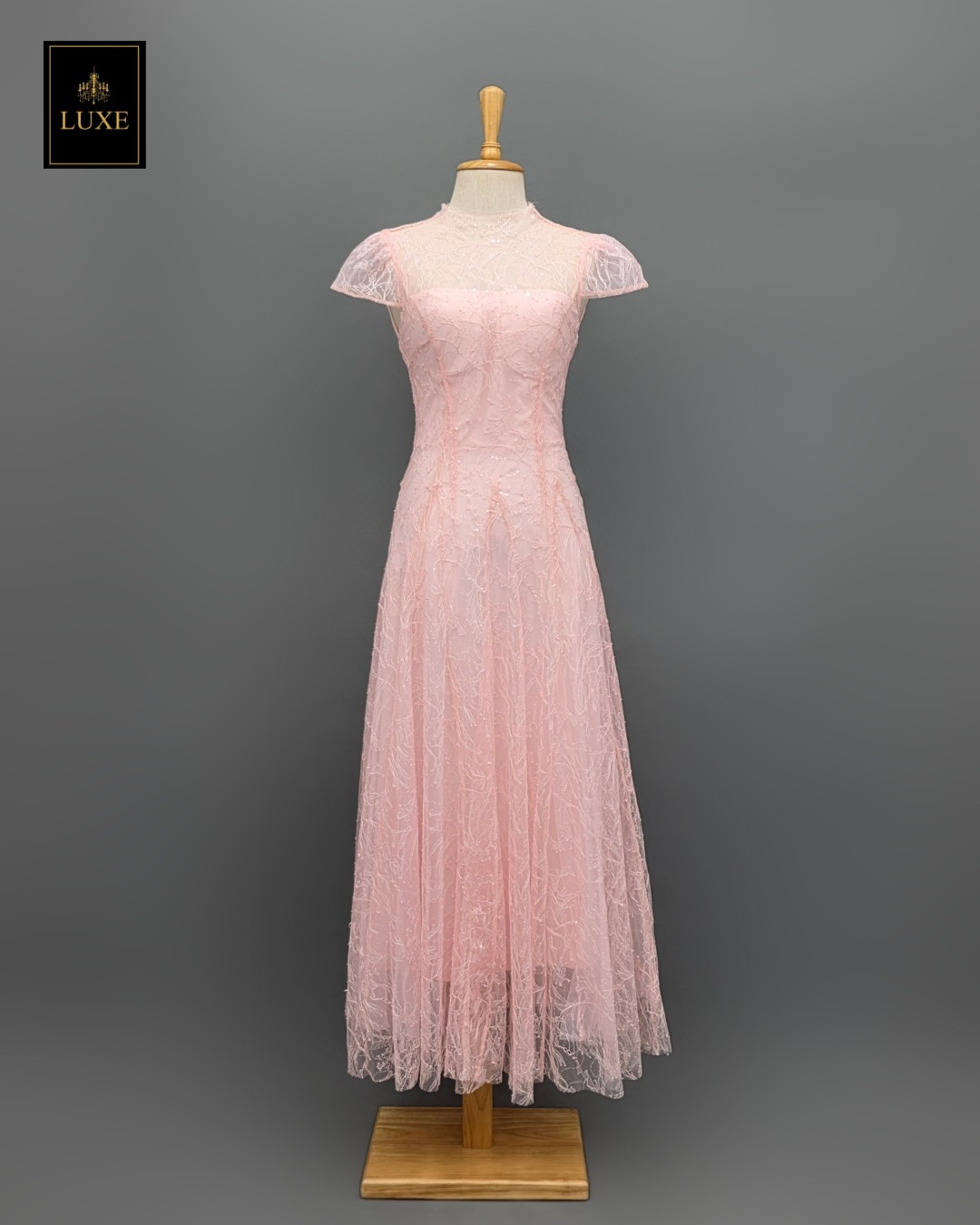 เดรสแฟชั่น เดรสเสื้อคอกลมแขนเต่อ กระโปรงบาน ดีเทลซีทรูที่บ่าและแขน