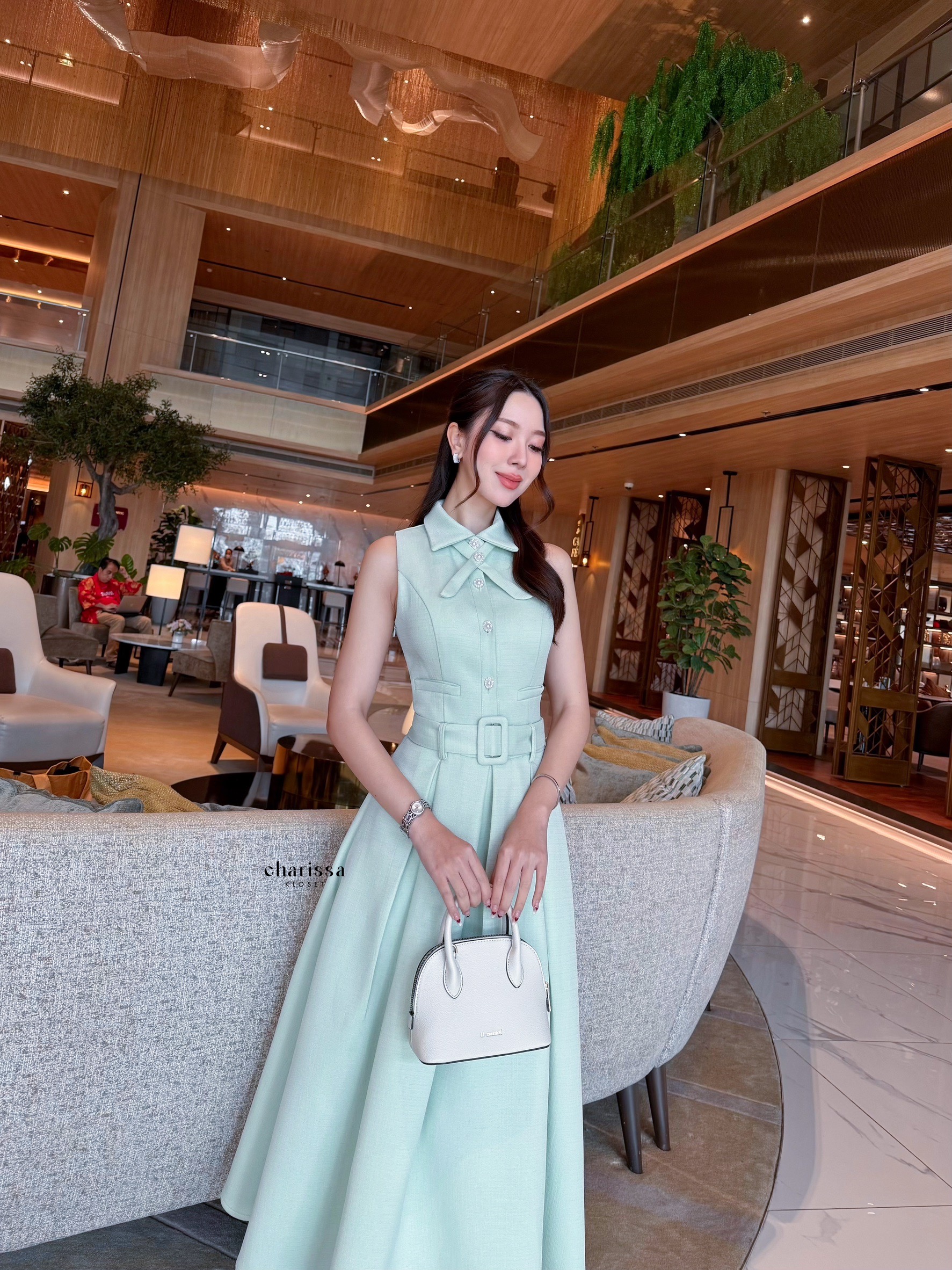 เดรสแฟชั่น เดรสผ้าพรีเมี่ยม มาพร้อมเข็มขัดและโชเกอร์