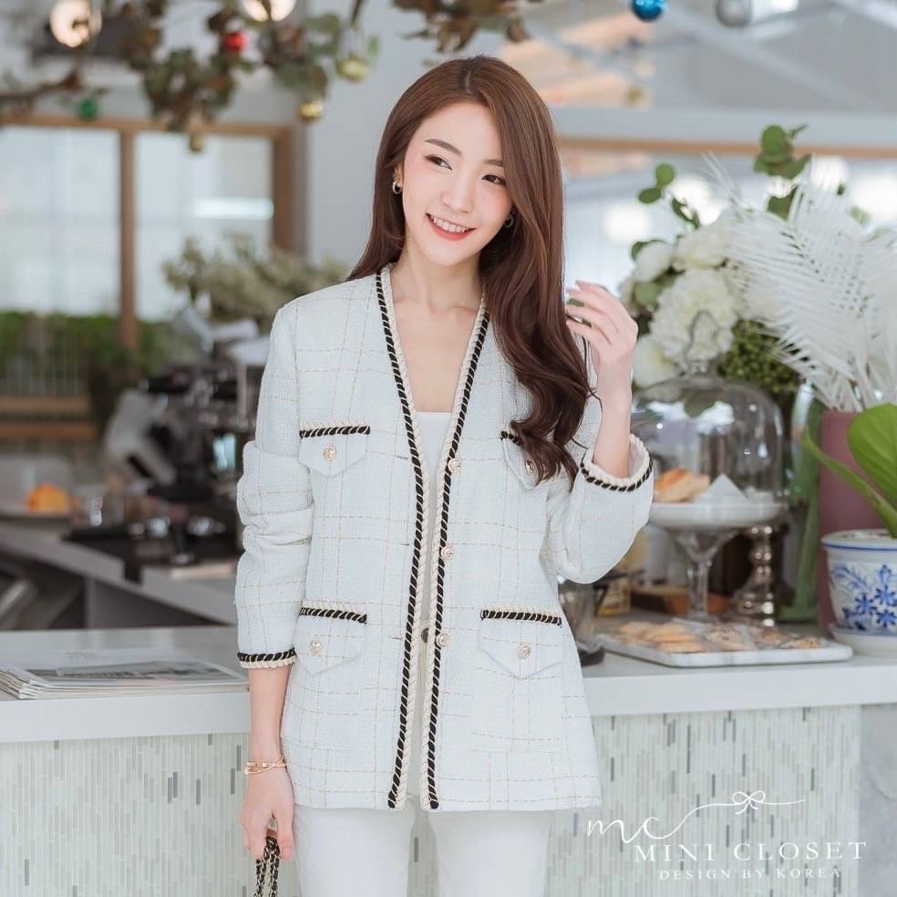 ðŪLady Tweed BlazerðŪ āļĢāļļāđāļāļāļĩāđāļāļāļāđāļĨāļĒāļāđāļāļāļĄāļĩ āđāļŠāļ·āđāļāļāļĨāļļāļĄāļāđāļēāļāļ§āļĩāļ āļāļąāļāđāļāđāļĒāđāļāļāļĨāļąāļāļāļąāđāļāļāļąāļ§ āļāļĩāđāļāļāđāđāļāļīāļāļāļāļāļāļļāđāļ āļāļĢāļ°āđāļāđāļēāļāļāļĨāđāļēāļāļĄāļĩāļāļē āđāļāļāļĒāļēāļ§ āļāļēāļāļŠāļ§āļĒāđāļŠāđāļĨāļ°āļŠāļĄāļēāļĢāđāļ casual āđāļāđ āļāļēāļāļāļēāļĢāļāđāļāļĩ āļŦāđāļēāļĄāļāļĨāļēāļāļāļąāļāđāļĨāļĒāļāđāļē