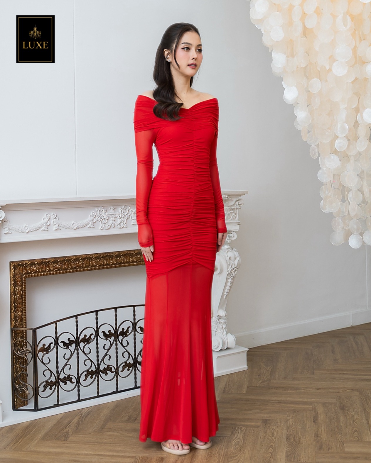 เดรสแฟชั่น แม็กซี่เดรส เสื้อแขนยาวเปิดไหล่ ดีเทลจับเดรป