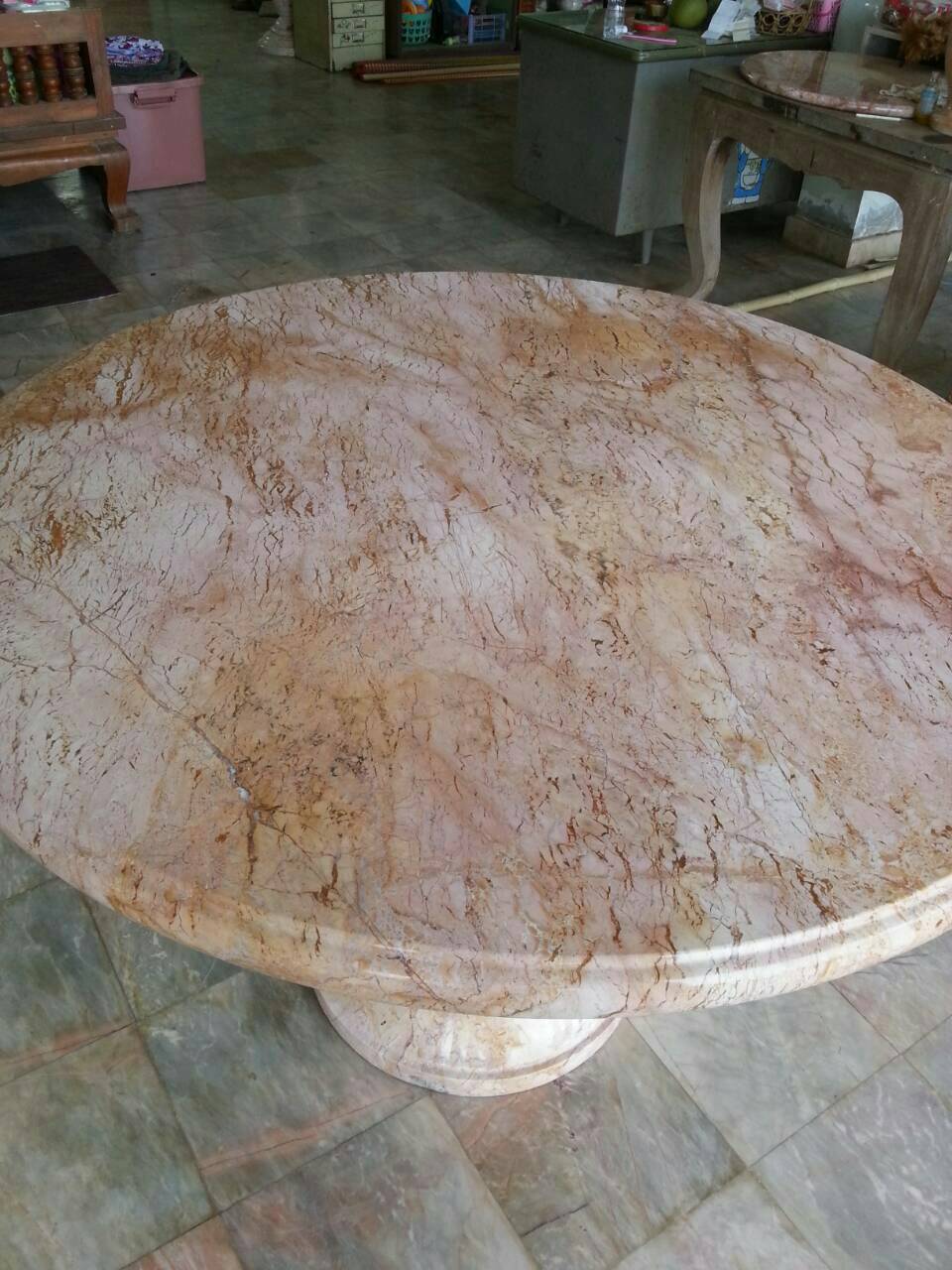 โต๊ะหินอ่อนสีชมพูทอง 80 เซนติเมตร เก้าอี้ 6 ตัว โต๊ะสูง 80 เซนติเมตร