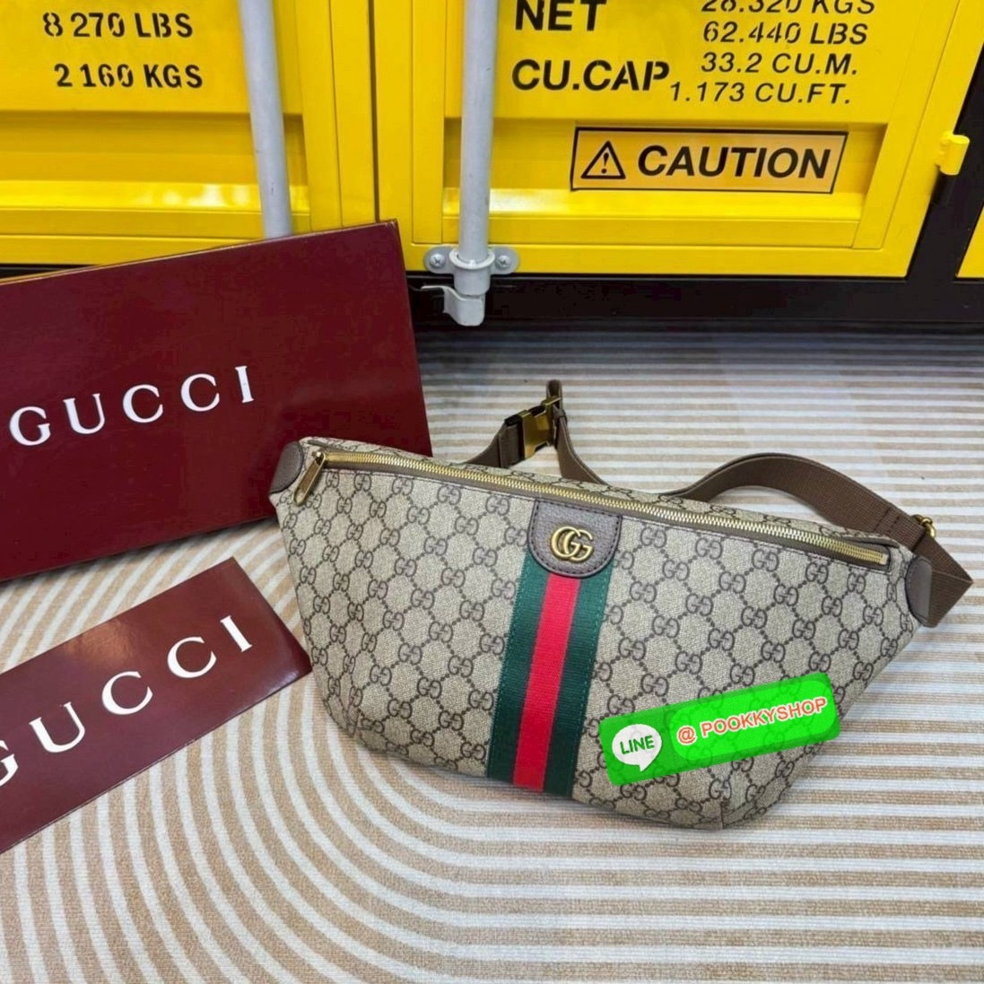 Gucci Ophidia large belt bag กระเป๋าคาดอก/คาดเอวใบใหญ่คลาสสิก ดีไซน์แถบคาดสีเขียวแดงโดดเด่น สวยหรู ภายในโล่งกว้างใส่ของได้เยอะ สายสะพายคาดอกแน่นหนา ปรับได้ตามชอบอีกเล็กน้อย ที่สุดของไอเท็มขายดี พร้อมเสิร์ฟให้ถึงบ้านไปเลยจ้า