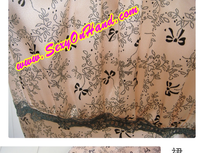 ชุดนอนสายเดี่ยว ชุดนอน ผ้าไหม คุณหนู หรูๆ ลายดอก สีนูท เหลือบโอรสอ่อนๆแต่งขอบชุดและสายด้วยระบายลูกไม้สีเทา สีและแบบสวยหวานๆสุดๆเลยคะ