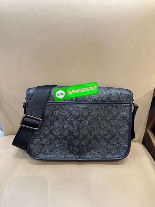 Coach League Messenger Bag PRODUCT DETAILS Smooth leather Inside multifunction pockets Speedclip closure, fabric lining Outside open pocket