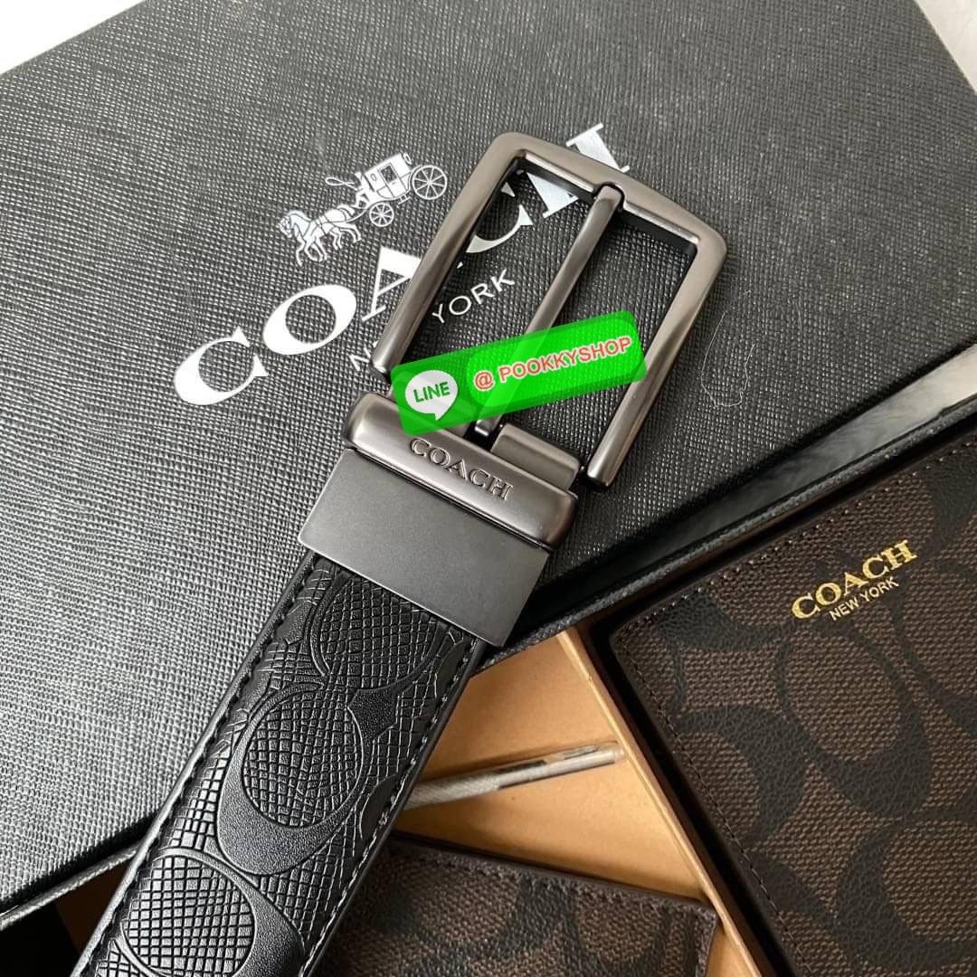 COACH Short Wallet with Belt Set Signature เซทสุดคุ้มค่ะได้ทั้งเข็มขัดและกระเป๋าสตางค์แบบพับ 2 ตอนมีช่องใส่รูปใส่บัตรใส่ธนบัตรแยกเป็นสัดส่วนเหมือนกระเป๋าสตางค์ใบยาวคุณภาพดีตามแบบฉบับของแบรนด์ มาในกล่องแบรนด์สามารถมอบเป็นของขวัญได้ ไอเท็ม Must Have ใครไม่ท