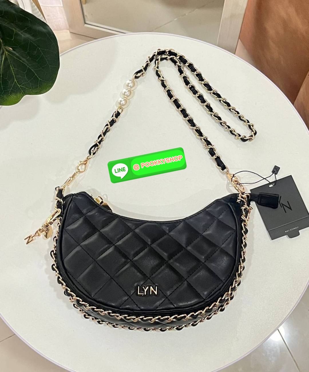 Lyn แท้ Outlet New Collection สะพายข้างได้ คล้องไหล่ได้
