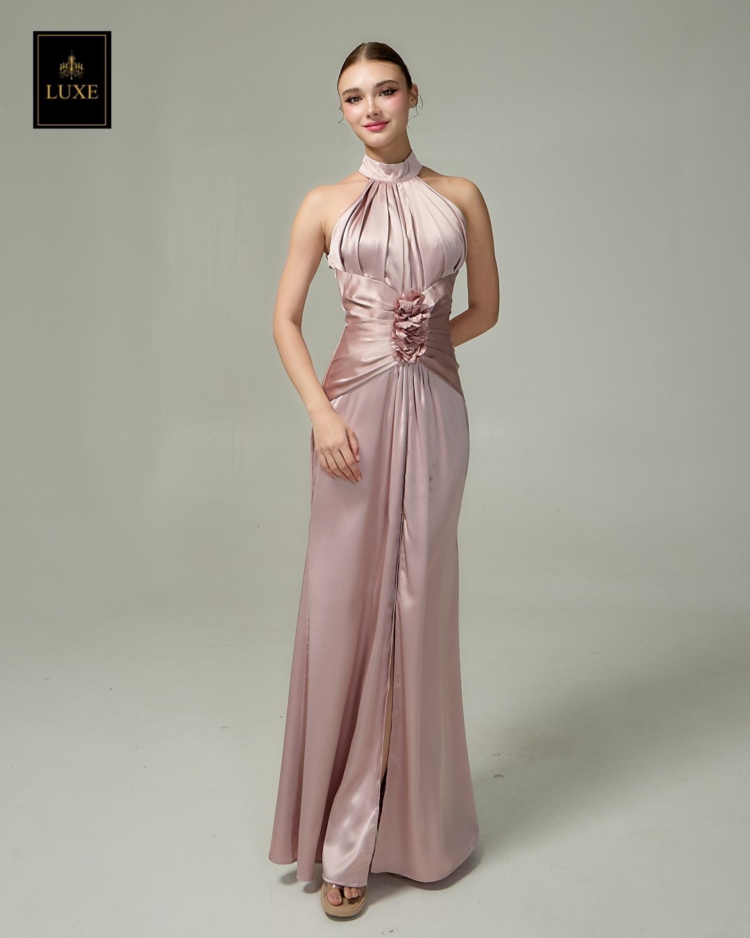 เดรสแฟชั่น แม็กซี่เดรสเสื้อคอกลมแขนกุด กระโปรงผ่าหน้าขา