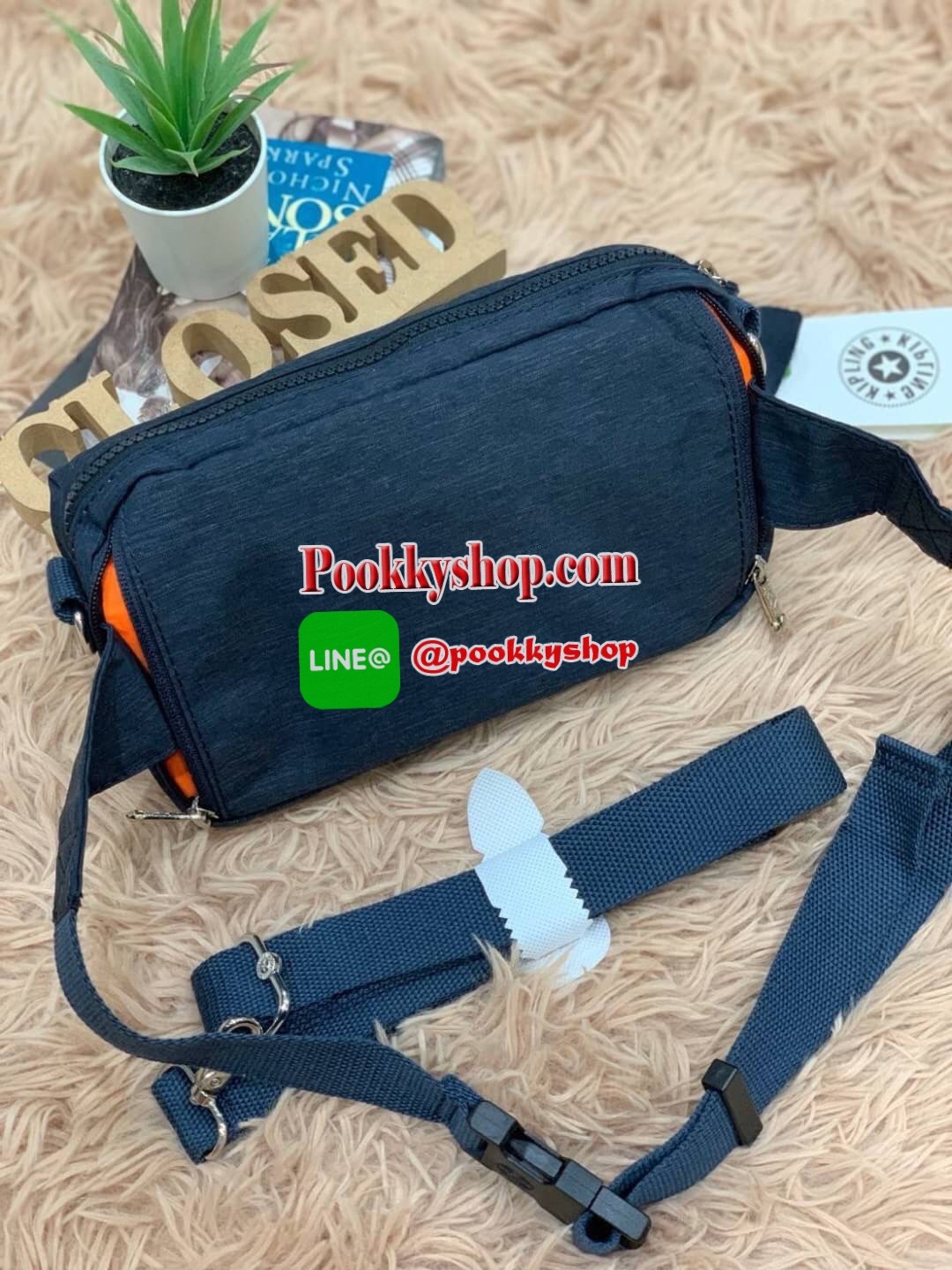 KIPLING HALIMA CROSSBODY BAGS กระเป๋าสะพายจาก Kipling ทำได้หลากหลายสไตล์ ไม่ว่าจะเป็นสะพายข้าง สะพายไหล่ หรือจะเป็นแบบรัดเอว ให้คุณได้เลือกสวมใส่ได้ตามสไตล์ของคุณ มีช่องซิปใช้งาน2ช่อง ใส่กระเป๋าสตางค์ยาวได้ มีสายสะพายเพิ่ม1เส้นปรับสายสะพายได้อย่างคล่องตัว