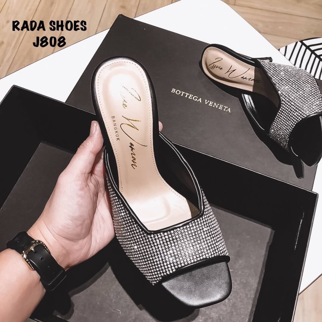 2020 New Shoes ... รองเท้าส้นเข็มวิบวับ พร้อมส่งรองเท้า ... รองเท้าส้นเข็มวิบวับ หน้าเพชร ใส่เซ็กซี่สุดๆ งานส้นเข็มสูง 2 นิ้ว เก็บทรงเท้า ชอบสั่งเลย มาไม่เยอะจ้า