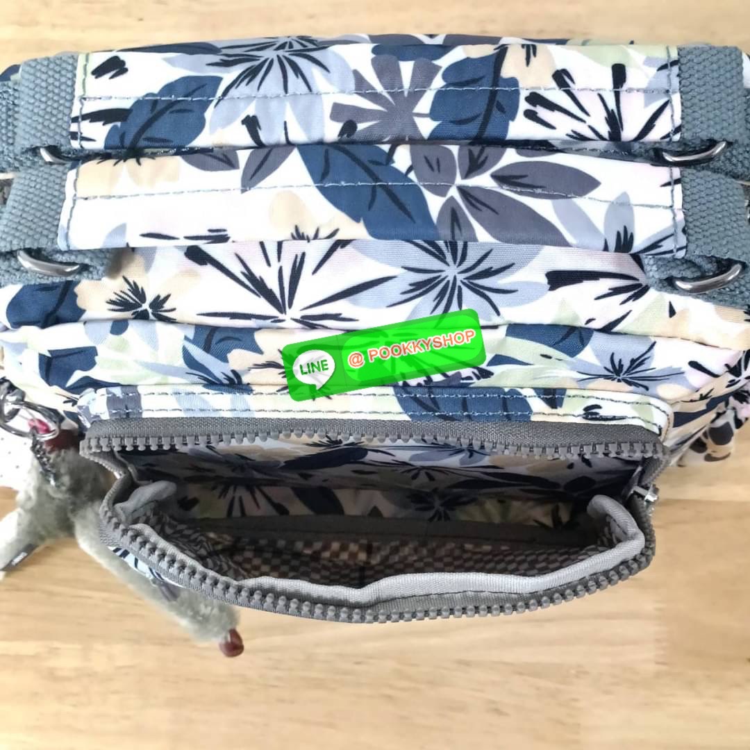 KIPLING Square Handbag & Shoulder bag กระเป๋าถือหรือสะพายข้าง ขนาดกลาง วัสดุ Polyester 100%