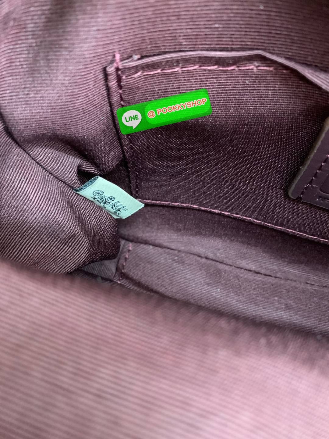 COACH JES CROSSBODY BAG ((6519)) กระเป๋าสะพายแบบครอสบอดี้ร์ วัสดุแคนวาส+หนัง ได้ลงตัวสวยงามค่ะ สีของกระเป๋าดูละมุลตาดีมากค่ะ ✔️ตัวกระเป๋ามี2ช่องซิปหลัก ภายในกว้างสามารถใส่กระเป๋าเงินใบยาวได้;มือถือได้ทุกรุ่น;ของจำเป็นอื่นๆได้เยอะค่ะ;มีช่องเล็กให้ใส