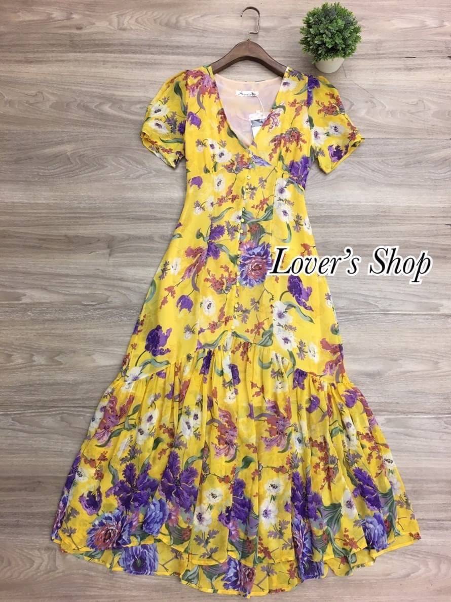 Lover's Shop Teg : Korea Brand : Korea Detail : แม็กซี่เดรททรงยอดฮิต ใครใส่ก็สวย ใช้ผ้าชีฟองเนื้อดี รุ่นนี้ดีเทลสวยค่ะ กระโปรงต่อระบาย กระโปรงทรงพริ้วน่ารัก มีโบว์ผูกเอวด้านหลัง มีซับใน ใส่ออกงาน ใส่เดินทะเล งานจริงสวยเกินราคาค่ะ