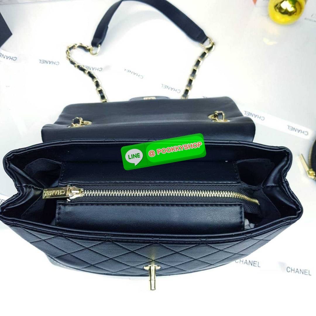 CHANEL BAG VIP GIFT WITH PURCHASE (GWP) จาก CHANEL DUTY FREE COUNTER (CHN814) กระเป๋าสะพาย มีใบเล็กขนาดน่ารักไว้ห้อยได้ ปรับสะพายไหล่ หรือครอสบอดี้ได้หมด ทรงสวย คุ้มมาก