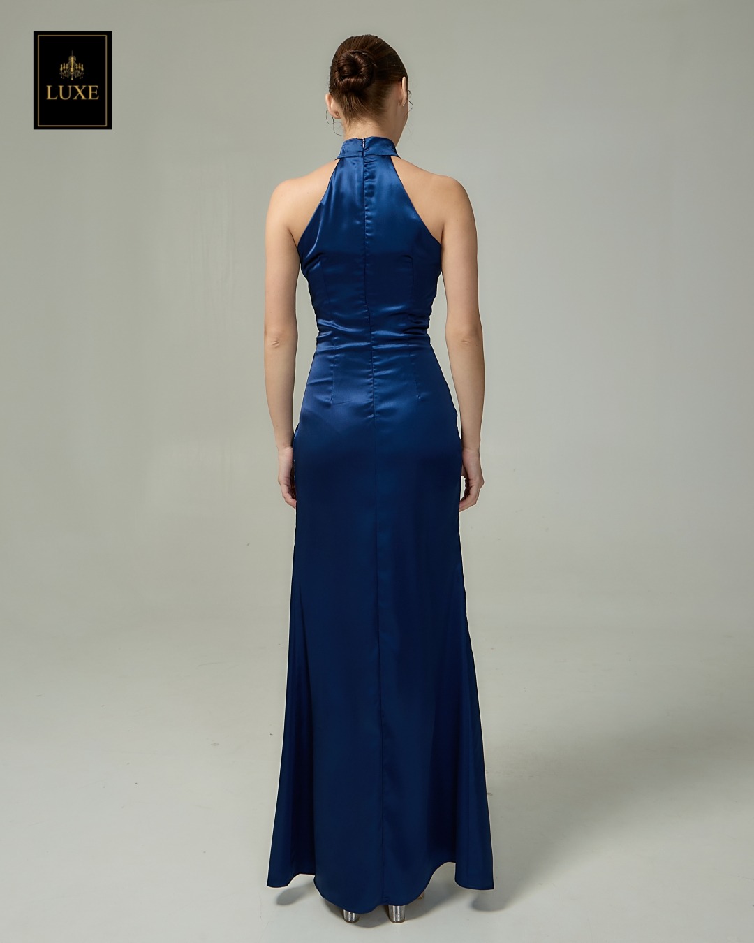 เดรสแฟชั่น แม็กซี่เดรสเสื้อคอกลมแขนกุด กระโปรงผ่าหน้าขา