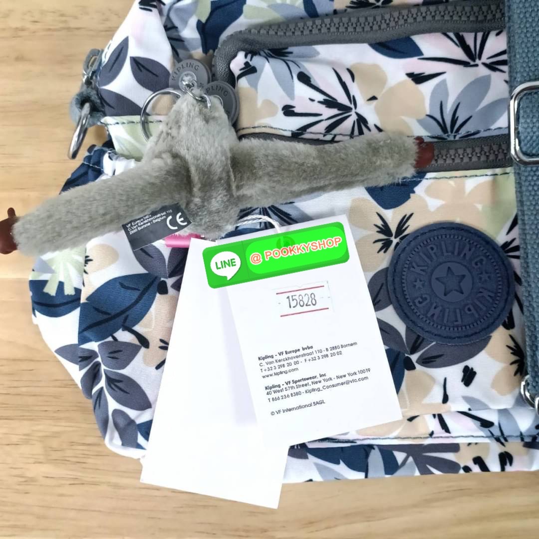 KIPLING Square Handbag & Shoulder bag กระเป๋าถือหรือสะพายข้าง ขนาดกลาง วัสดุ Polyester 100%