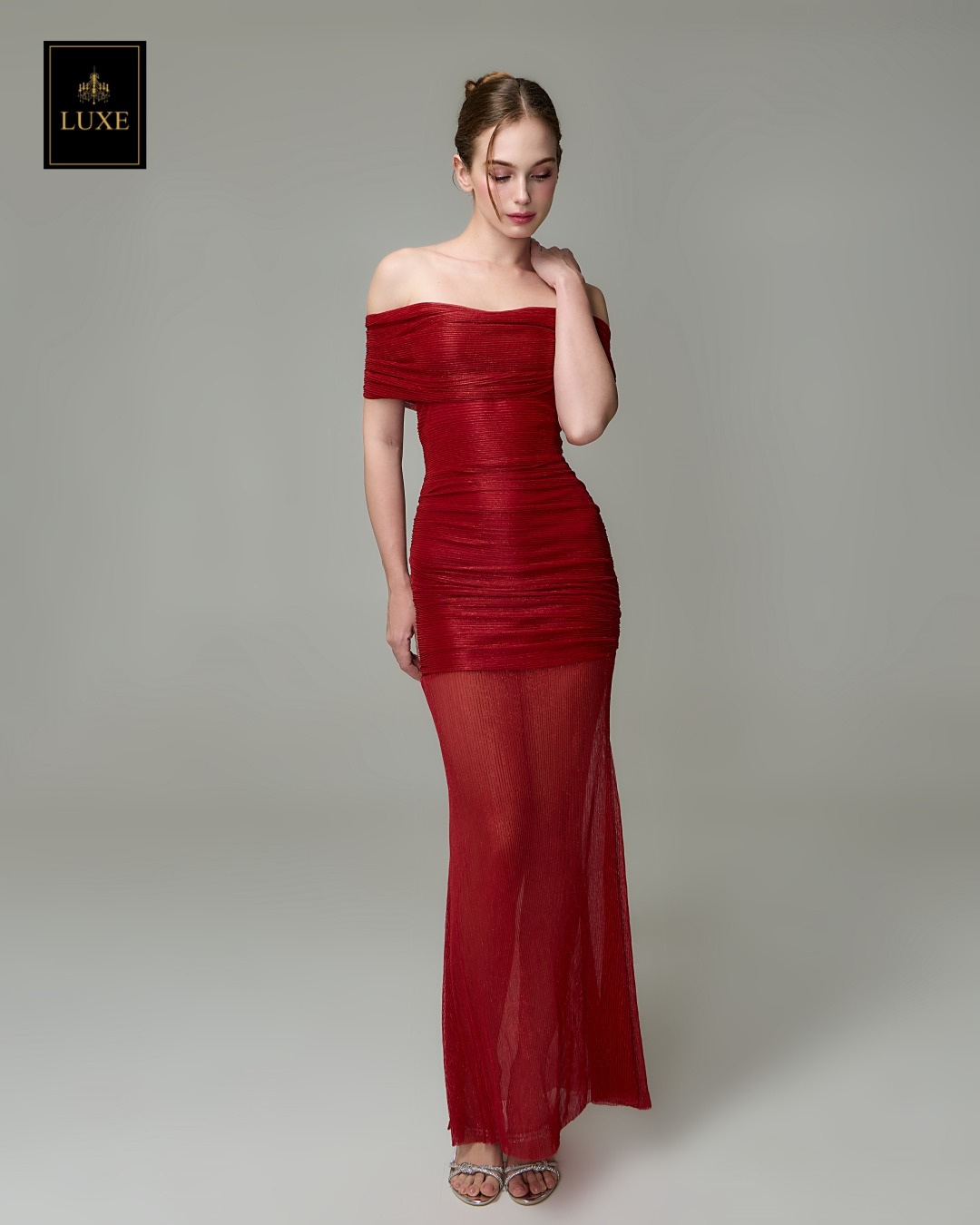 เดรสแฟชั่น แม็กซี่เดรสเปิดไหล่ กระโปรงยาว