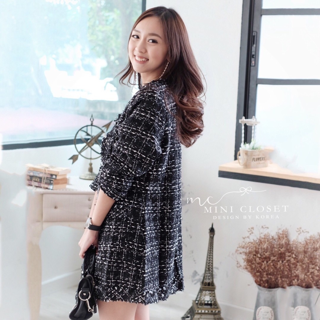 Lady Long Blazer งานเสื้อคลุมผ้าทวีตตัวยาว ซับในทั้งตัว กระเป๋าหน้า ใส่คลุมดูดี ปิดสะโพก งานขายดีใส่สวย รุ่นนี้แม่ค้า Recommend ค่ะ