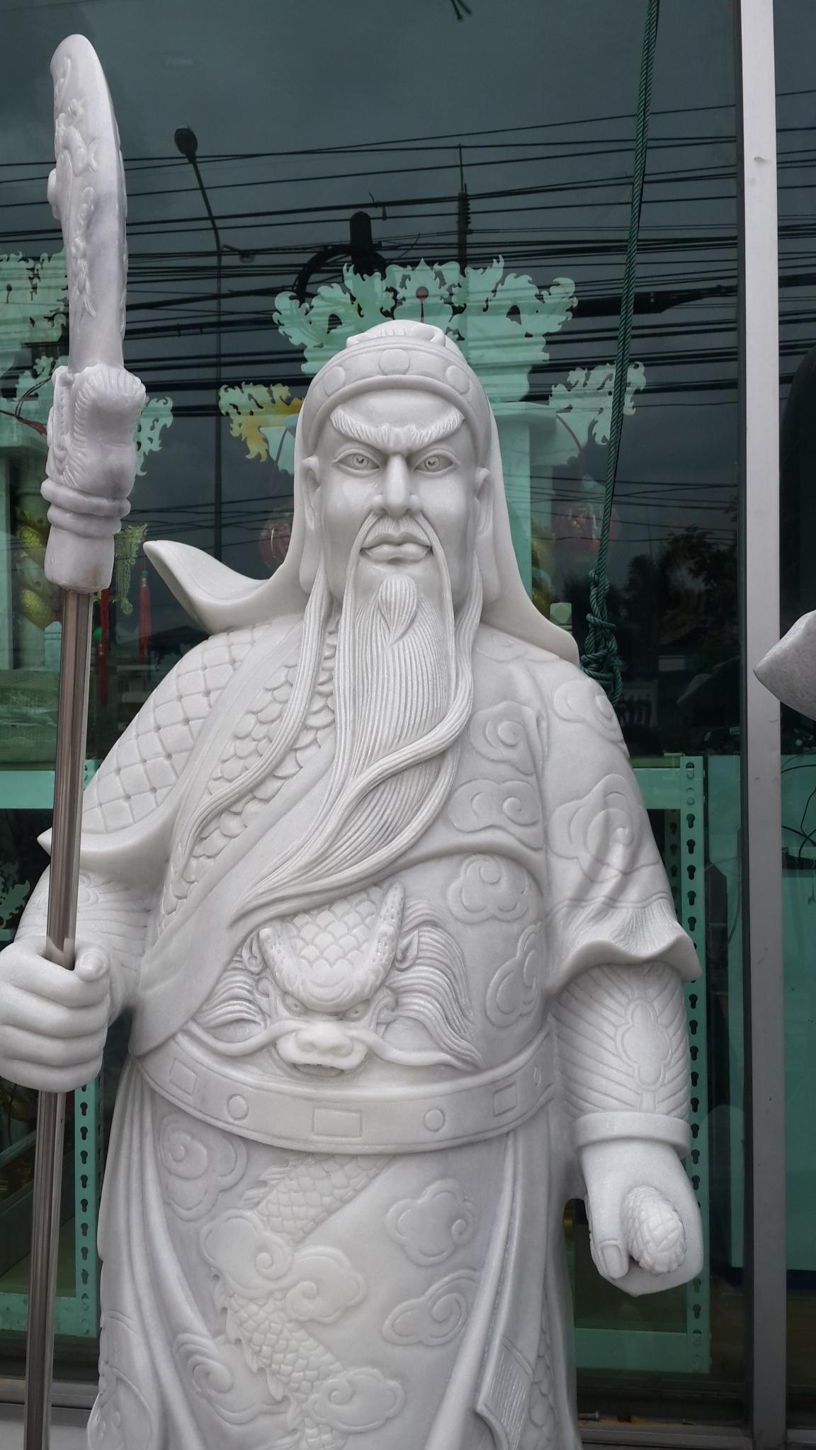เทพเจ้ากวนอู หินอ่อน สูง 220 เมตร