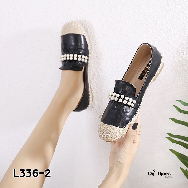 รองเท้าคัชชูหนังทรงEspadrilles แต่งขอบและหัวด้วยปอกระสอบหน้าขับจีบประดับมุกงานสวย ดีเทลน่ารักน่าใส่สินค้าเป็นงานวัสดุเกรดดี งานมีกล่อง