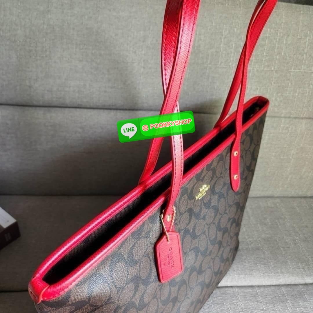 COACH CITY ZIP TOTE IN SIGNATURE COATED CANVAS (COACH F36876) กระเป๋าสะพายทรงช้อปปิ้ง ทรงสวย ทรงยอดนิยมใบใหญ่ยุของได้เยอะ หนังcanvas ลาย C Signature สายหนังแท้ สะพายขึ้นไหล่ได้สวย ใบใหญ่ ใช้งานง่าย มีซิปปิดด้านบน มีผ้าบุด้านใน มีช่องซิป