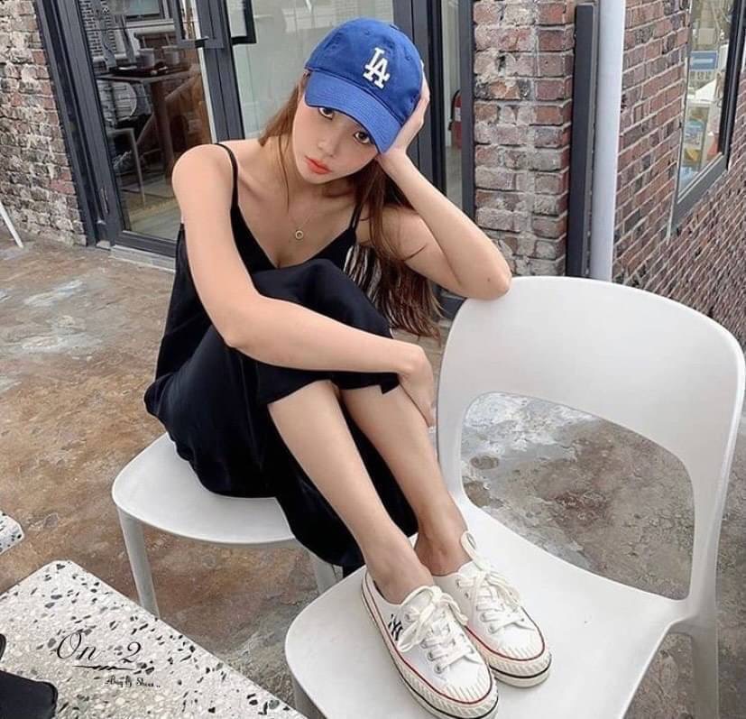 พร้อมส่ง รองเท้าผ้าใบเปิดส้น MLB playball origin mule new york yankees logo NY ส้นสูง 4cm.สวยเท่ห์ เป๊ะปังมาก มา 2 สี พร้อมกล่องแบรนด์