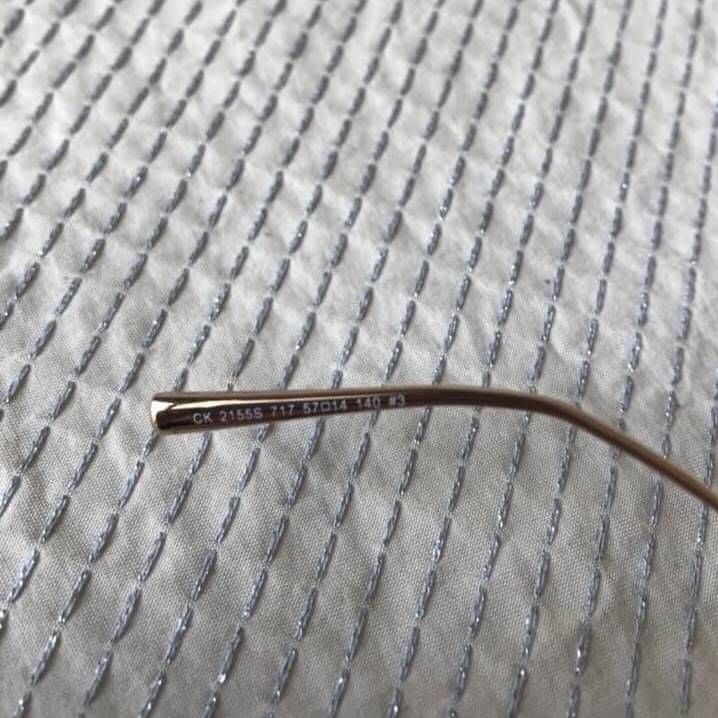 Calvin Klein CK2155S รุ่นนี้สวยมากๆรุ่นนี้พลาดไม่ได้ อุปกรณ์ครบ พร้อมกล่องผ้าเช็ดแว่น กันแดดกันยูวี 100%