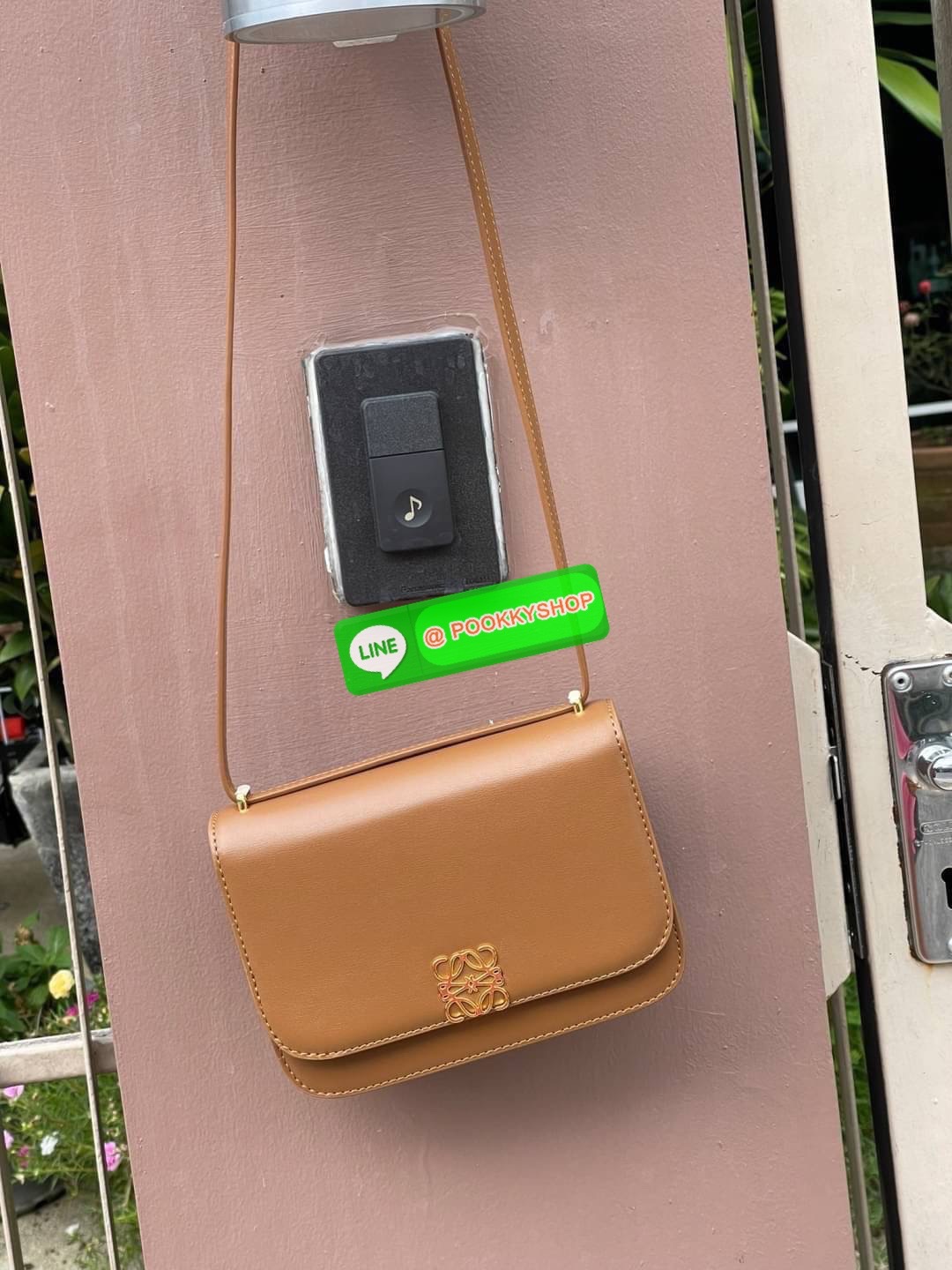 *small ðLOEWE Goya anagram small leather shoulder bag āļĄāļēāļāļģāļāļ§āļēāļĄāļĢāļđāđāļāļąāļāļāļļāļāļāļĩāđāļāļĨāļāļāļ āļāļĢāļ°āđāļāđāļē GOYA āđāļāđāļāđāļĄāđāļāđāļŦāļĄāđāļĨāđāļēāļŠāļļāļāļāļēāļ Loewe āļāđāļ§āļĒāļĢāļđāļāļāļĢāļāļāļĨāđāļāļāļāļąāļāļāļĨāļēāļŠāļŠāļīāļāļāļĩāđāļĄāļēāļāļĢāđāļāļĄāļĢāļēāļĒāļĨāļ°āđāļāļĩāļĒāļāļāļąāļāļāđāļēāļāđāļāļŦāļē āļāđāļ§āļĒāļĢāļđāļāļāļĢāļāļāđāļāļāļŠāļļāļāļāļĨāļēāļŠāļŠāļīāļ āļāļĢāđāļāļĄāđāļāļĢāļāļŠāļĢāđāļēāļāļāļĩāđāļāļ°āļāļąāļāļĢāļąāļāđāļāļĩāđāļĒāļĄāđāļāļāđāļ§āļĒāļŠāđāļāđāļŦāđāļ