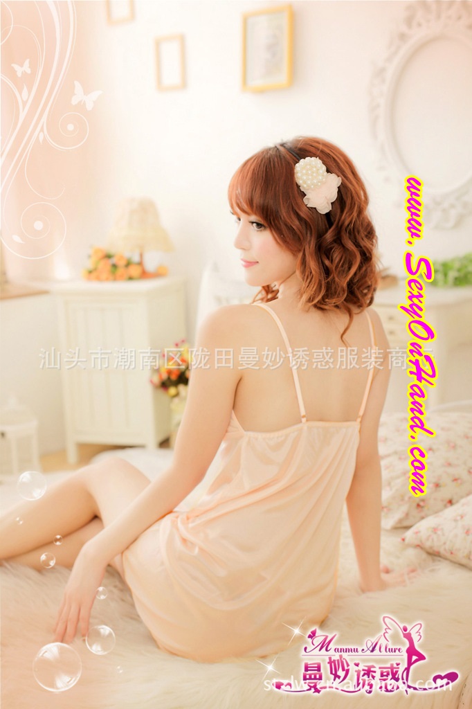 ชุดนอนสายเดี่ยว ชุดนอน ซาติน เกรดหรู สีส้มอ่อน แต่งลูกไม้ เนื้อผ้าซาตินเกรดหรู งานพรีเมี่ยม คะ สวยใส สไตล์คุณหนูหรูๆเลยคะ