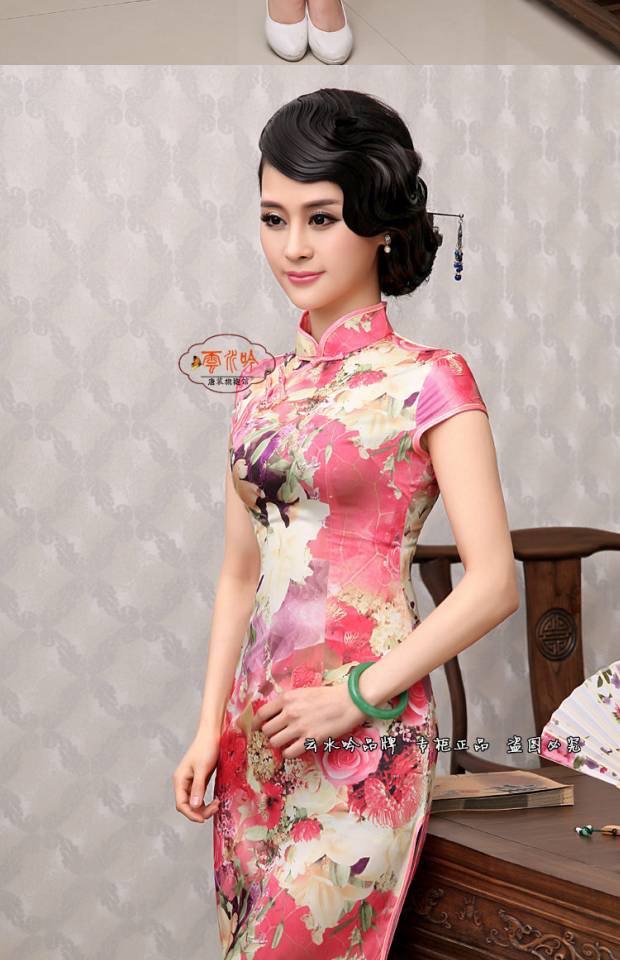 ชุดกี่เพ้า ชุด กี่เพ้าประยุกต์ เนื้อผ้าไหม ลายดอก สีโทนชมพู สวยหวาน แต่งปลายขลิบ เนื้อผ้าสวยหรู งานเนี๊ยบมากคะ Size M