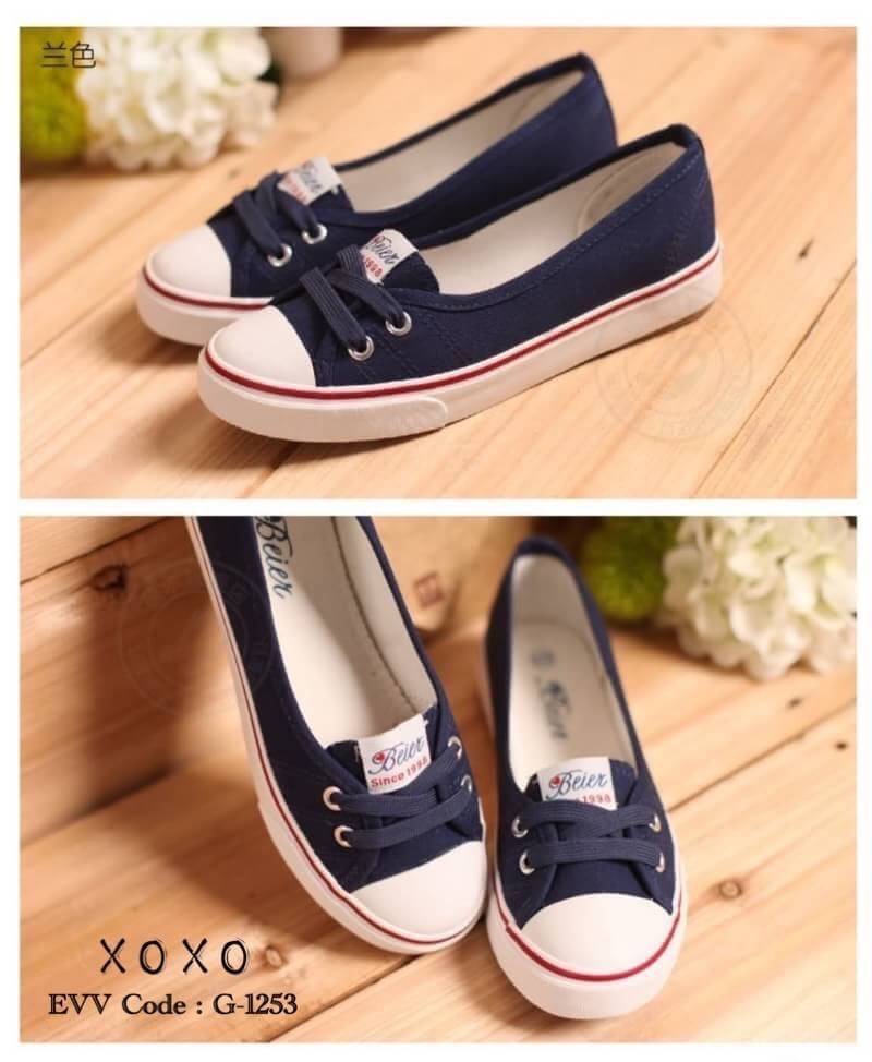 พร้อมส่ง ทันที ผ้าใบ รูร้อยชือกน้อย งานน่ารัก ใสง่าย น้ำหนักเบา แมทส์ชุดง่าย เชือกมีรูร้อยถอดเชือกเข้าออกได้ วัสดุผ้า ซักทำความสะอาดได้ปกติ