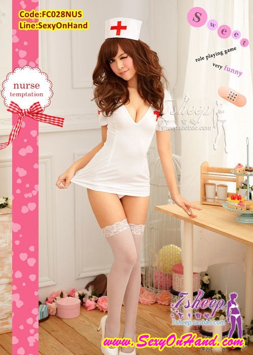 ดคอสเพลย์ พยาบาล แสนสวย ชุดเดรสสั้น เนื้อผ้ายืด คอวีเว้าลึก ด้านหลังแต่งเว้า โชว์ความเซ็กซี่ บาดใจสุดๆค่า +G-string +คาดผมพยาบาล +ถุงน่องตาข่ายเขุ้าชุดคะนางพยาบาล สีขาว