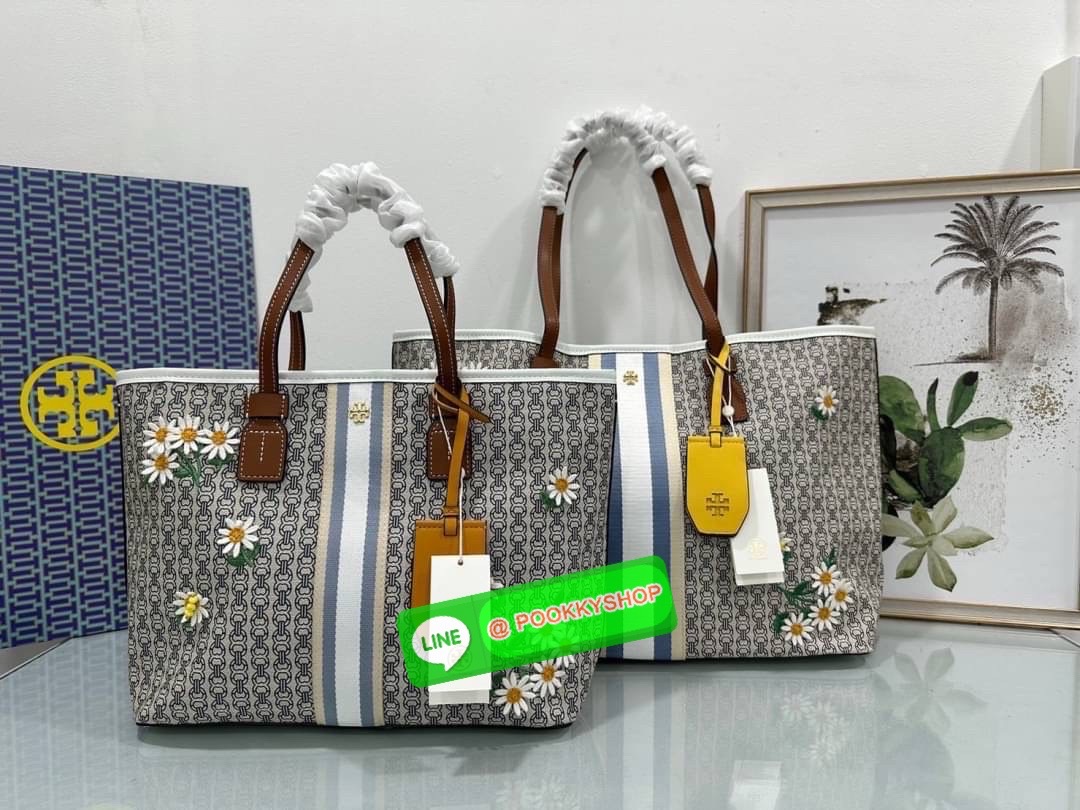 🌼 Tory Burch Gemini Link Canvas Tote Small – ลายดอกไม้ปักสุดละมุนในโทนคลาสสิก น้ำหนักเบา ใบขนาดกำลังดี ใช้ได้ทุกวันทั้งถือและสะพาย 💼