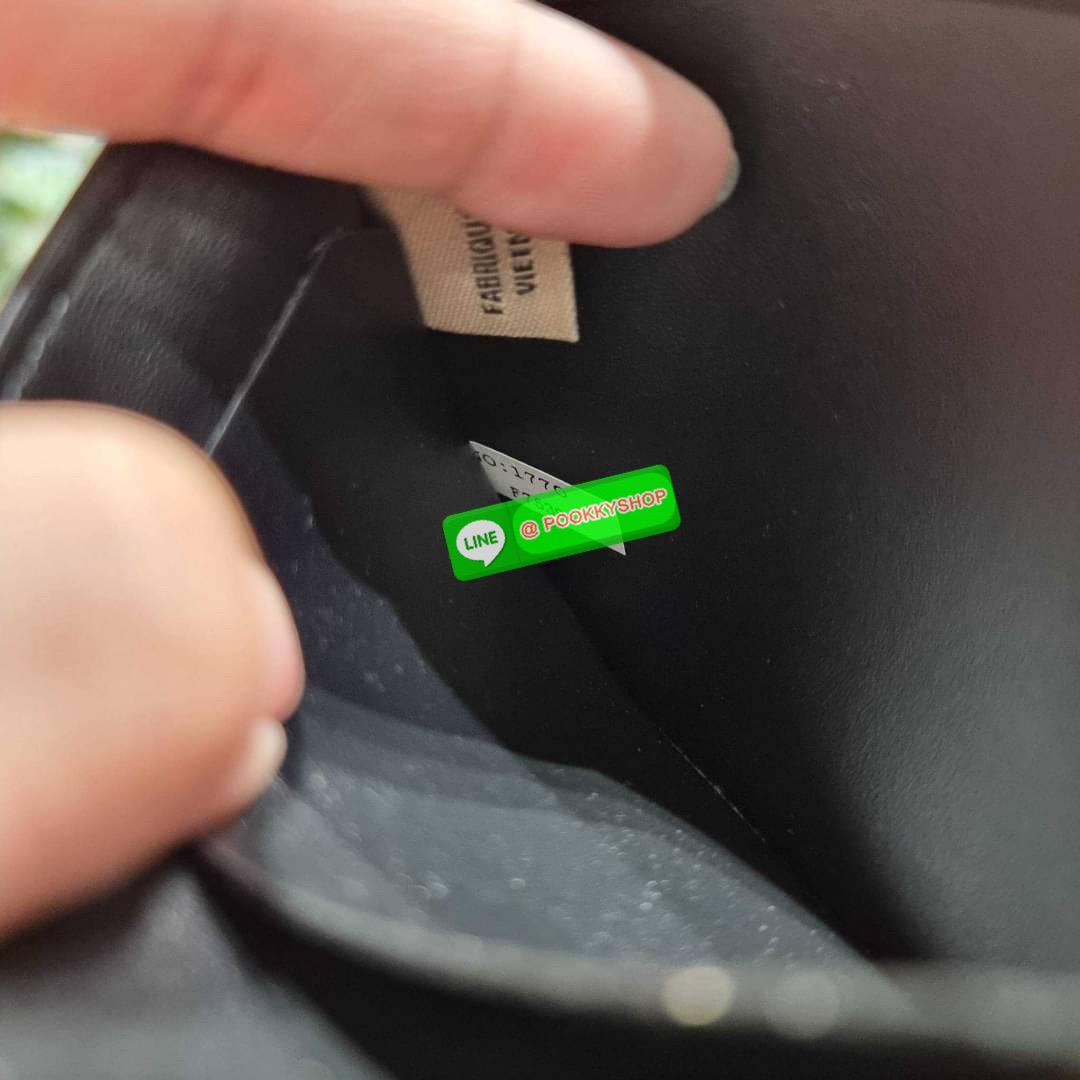 COACH F75399 COMPACT ID WALLET IN VARSITY LEATHER WITH BELT MIX GIFT BOX SET Set สุดคุ้ม!! ลิมิเต็ด!! สำหรับหนุ่มๆ ที่จับคู่เซ็ทกระเป๋าสตางค์รุ่นยอดฮิต และเข็มขัดหนัง pepble มาใน package Coach gift box คุ้มค่ามากๆ กระเป๋าสตางค์หนังวัว สวย นิ่มไปอีก ยังไม่