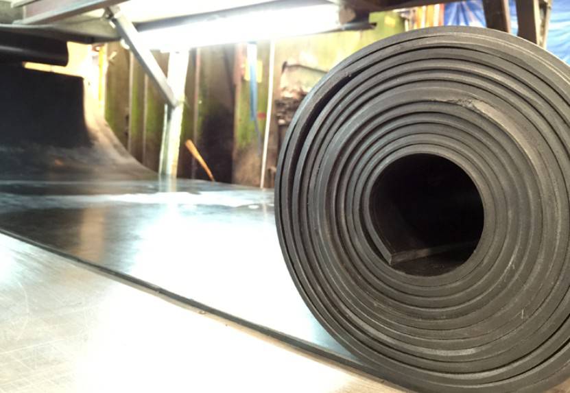 ยาง NR ขนาด 1000 x 3500 x 1.5 มม.