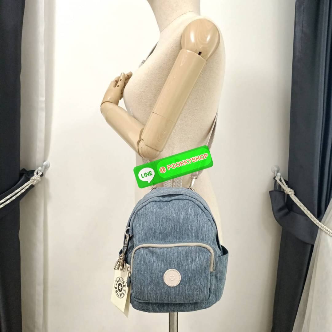 KIPLING Basic Mini Backpack กระเป๋าเป้ใบเล็กกระทัดรัด ขนาดมินิ วัสดุ Nylon + ซับใน Polyester มีหูหิ้ว สามารถสะพายข้าง หรือ สะพายหลังได้ -ช่องซิปหน้า -ด้านข้างมีช่องของเล็กน้อย หรือ ใส่ขวดน้ำใบเล็กทั้ง 2 ด้าน -ซิปหลัก โล่งกว้าง มีสายคล้องพวงกุญแจ พร้อมช่อง