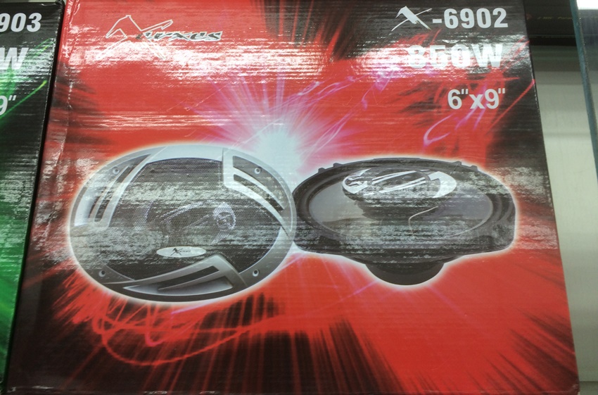 ลำโพงรถยนต์ ขนาด 6x9 กำลัง 850 W ยี้ห้อ XERXES