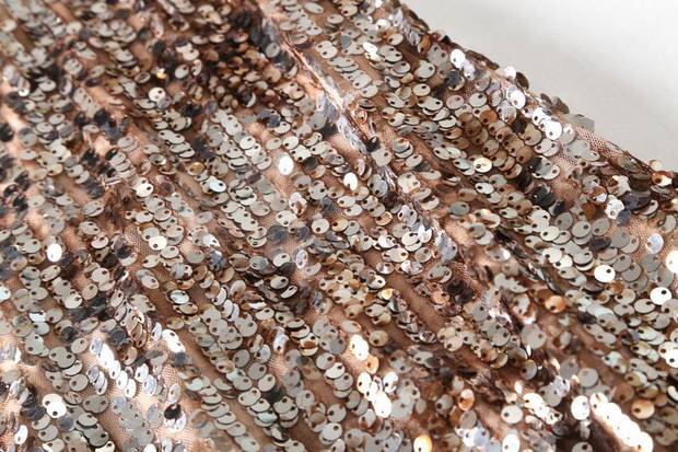 ชุดเดรส ชุดปักเลื่อมทอง Brand Forever แท้ งานสวย หรูหรามากคะ Size S/M/L