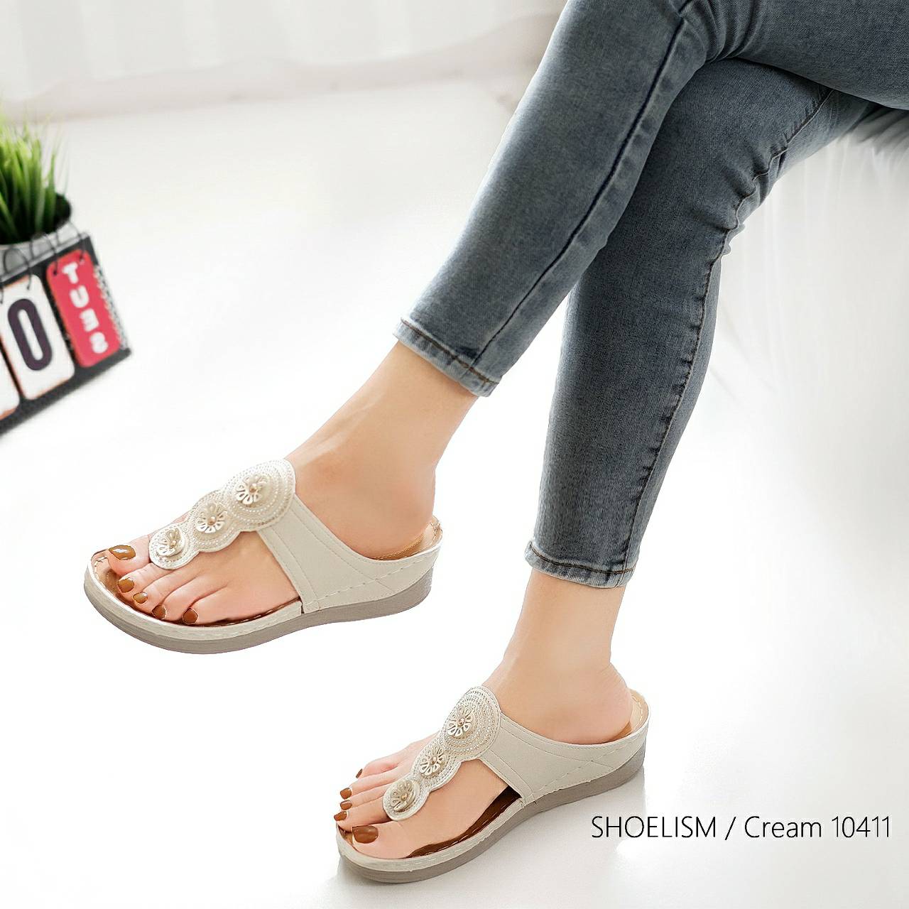 นิ่มเต็มสิบ ไม่กล้าหัก รองเท้าหูคีบลำลอง เพื่อสุขภาพพื้นนิ่ม เบาสบายเหมาะกับคนรักสุขภาพเท้า งานสวยเลเซอร์เนี้ยบ