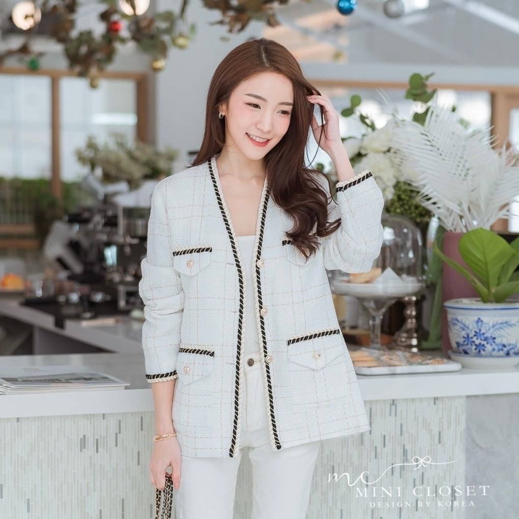 ðŪLady Tweed BlazerðŪ āļĢāļļāđāļāļāļĩāđāļāļāļāđāļĨāļĒāļāđāļāļāļĄāļĩ āđāļŠāļ·āđāļāļāļĨāļļāļĄāļāđāļēāļāļ§āļĩāļ āļāļąāļāđāļāđāļĒāđāļāļāļĨāļąāļāļāļąāđāļāļāļąāļ§ āļāļĩāđāļāļāđāđāļāļīāļāļāļāļāļāļļāđāļ āļāļĢāļ°āđāļāđāļēāļāļāļĨāđāļēāļāļĄāļĩāļāļē āđāļāļāļĒāļēāļ§ āļāļēāļāļŠāļ§āļĒāđāļŠāđāļĨāļ°āļŠāļĄāļēāļĢāđāļ casual āđāļāđ āļāļēāļāļāļēāļĢāļāđāļāļĩ āļŦāđāļēāļĄāļāļĨāļēāļāļāļąāļāđāļĨāļĒāļāđāļē